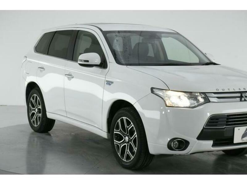 OUTLANDER PHEV-5