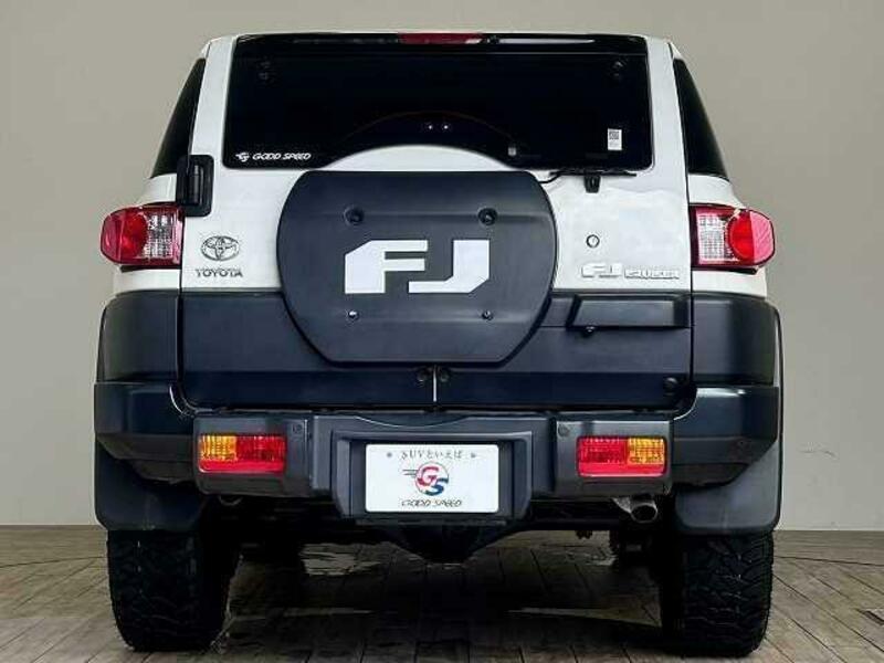 FJ CRUISER-14