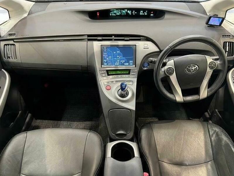 PRIUS-1