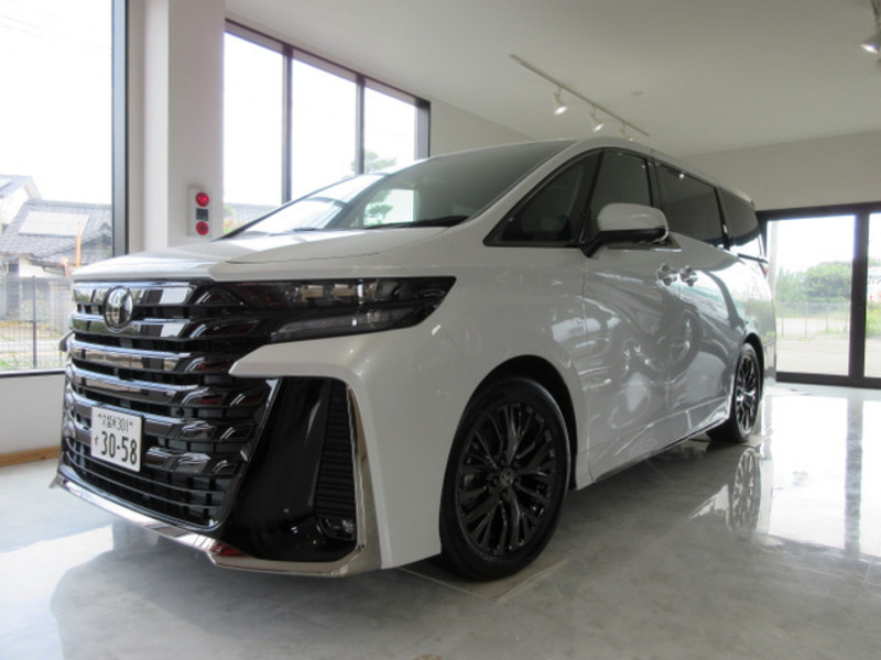 VELLFIRE-1