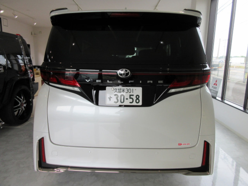 VELLFIRE-3