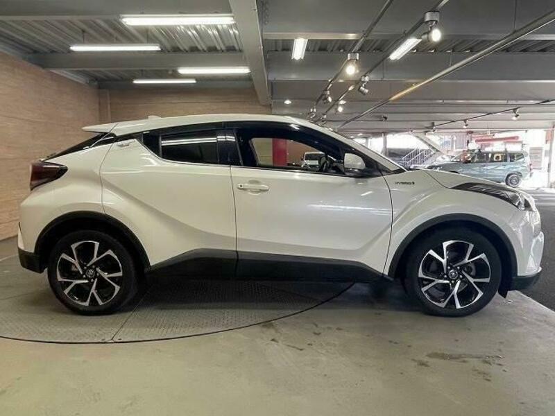 C-HR-17