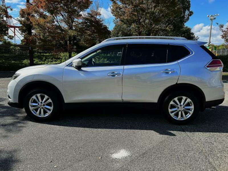 X-TRAIL-10