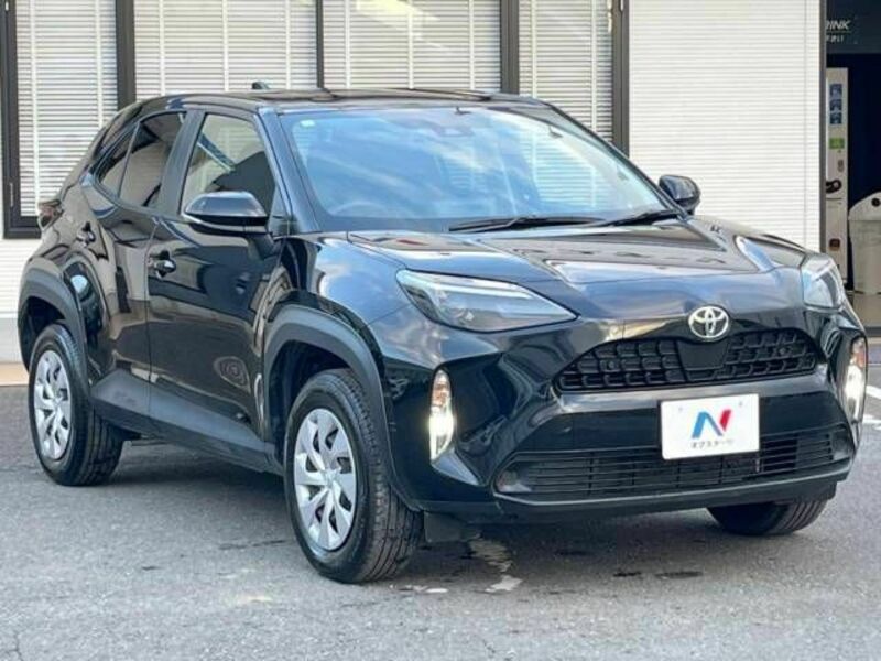 YARIS CROSS-17