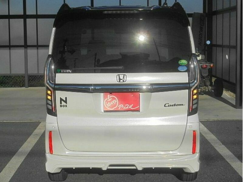 N BOX CUSTOM-7