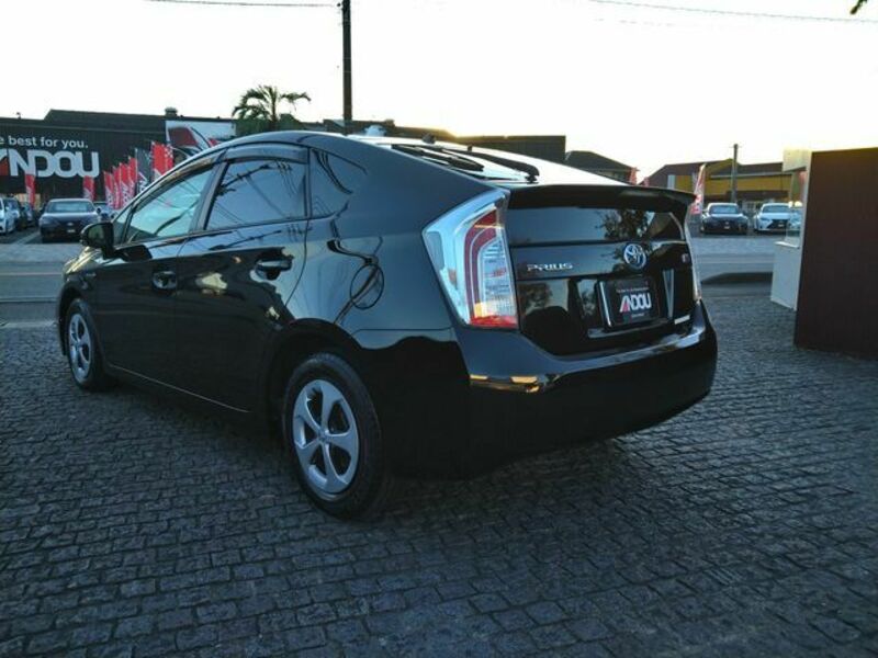 PRIUS-2