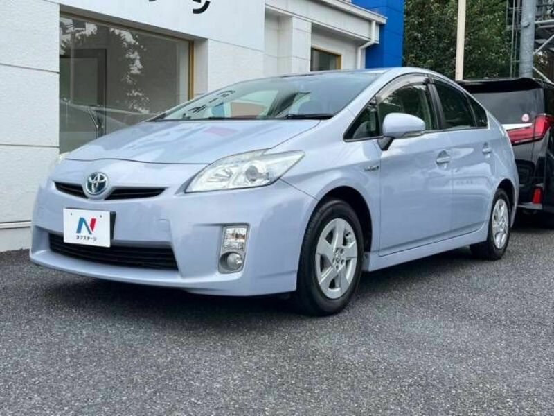 PRIUS-17