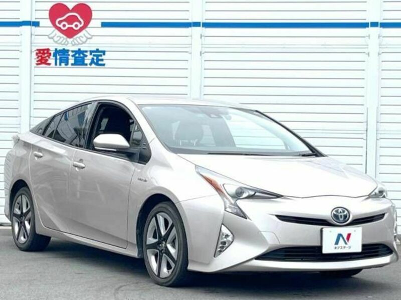 PRIUS-17