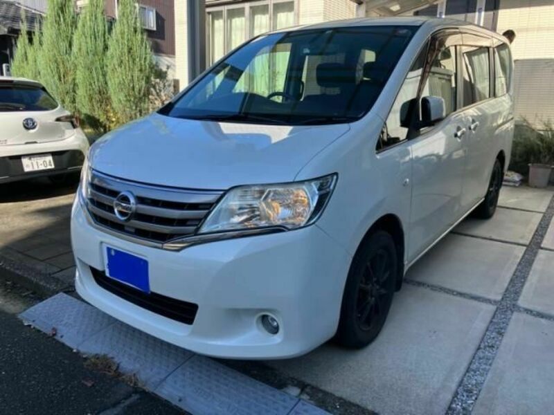 NISSAN　SERENA