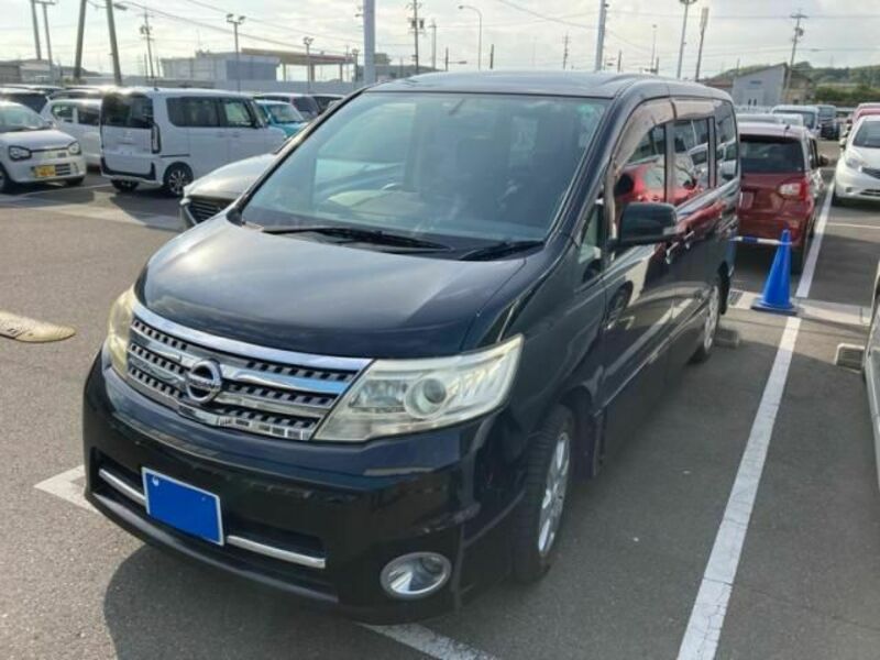 NISSAN　SERENA