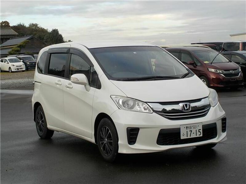 HONDA　FREED