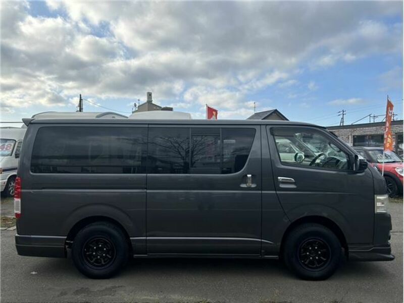 HIACE VAN-4