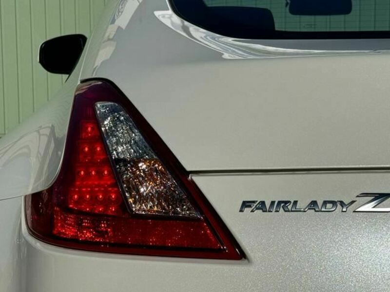 FAIRLADY Z-18