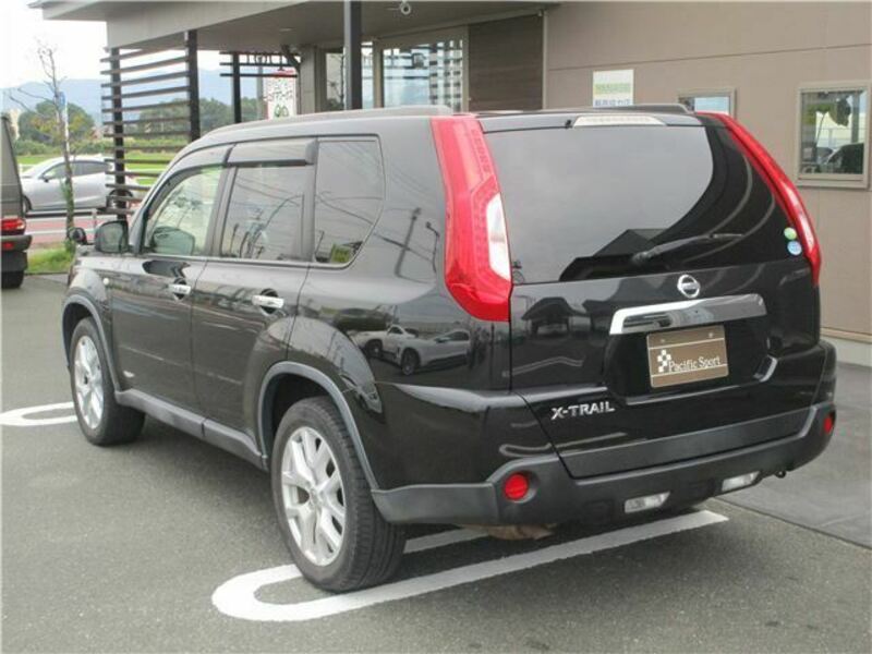 X-TRAIL-4