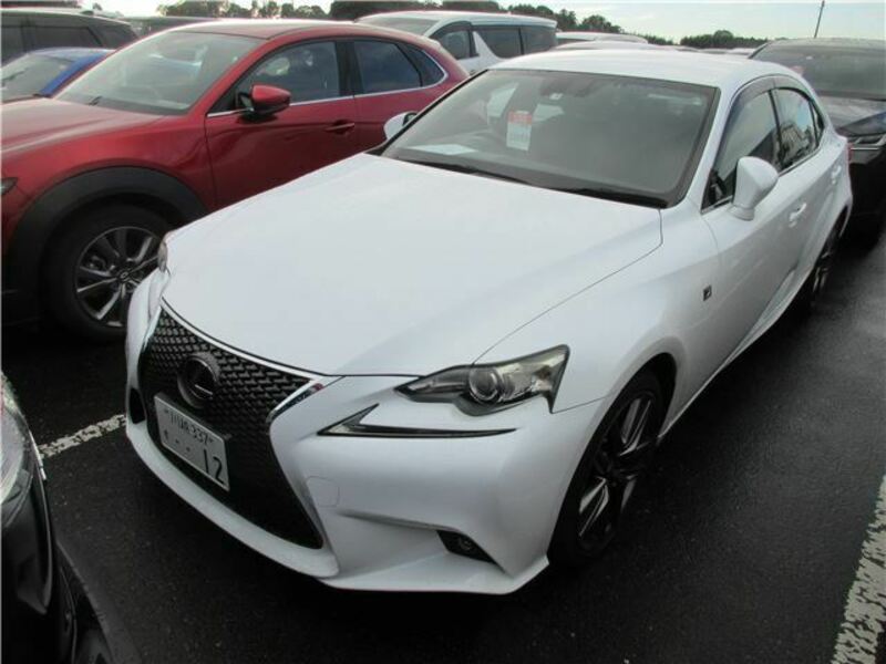 LEXUS　IS