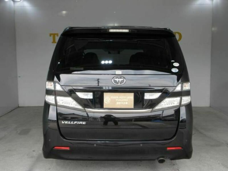 VELLFIRE-7