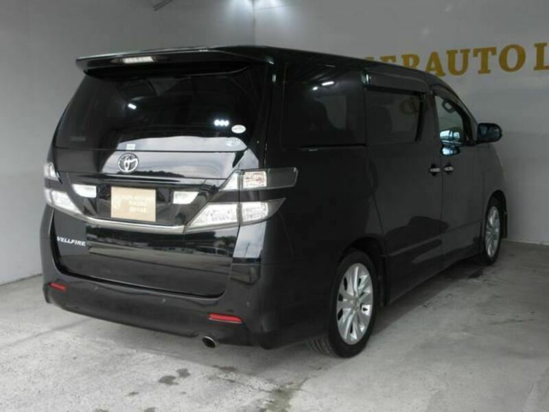 VELLFIRE-8