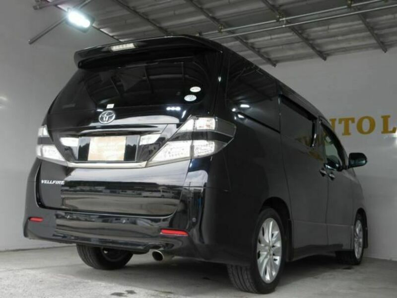 VELLFIRE-27