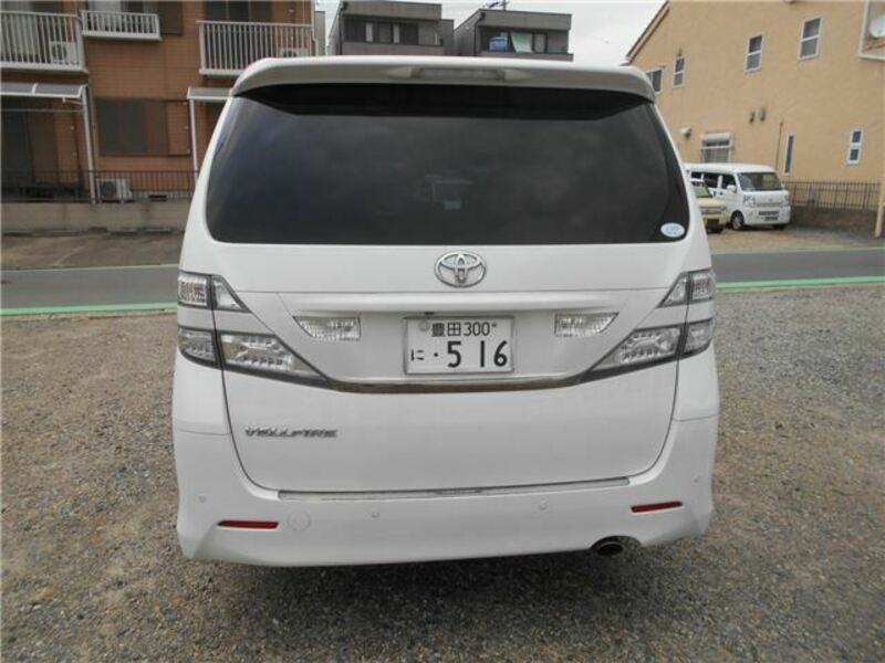 VELLFIRE-38