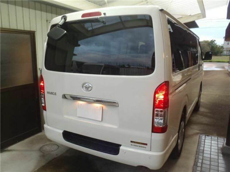 HIACE VAN-1