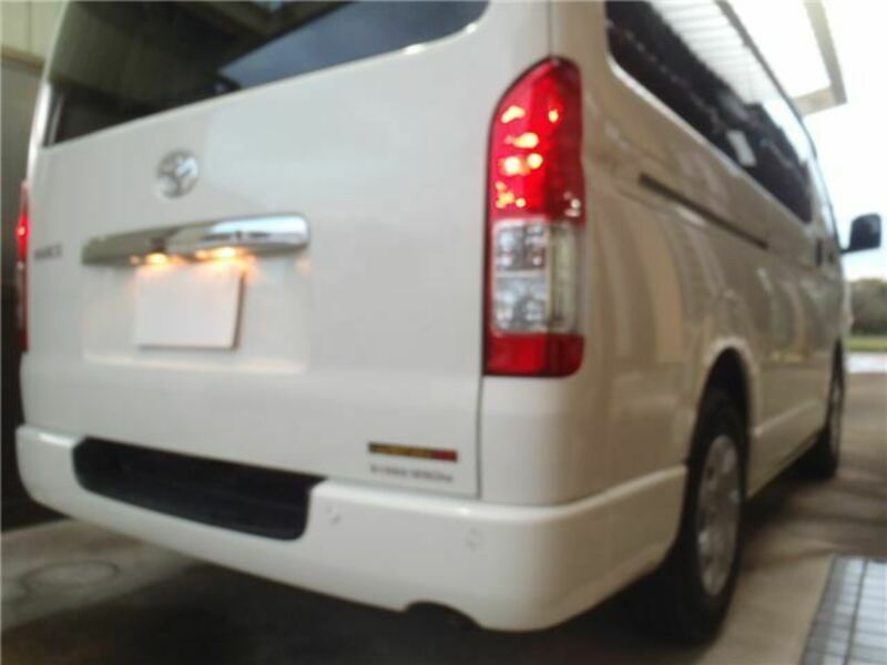 HIACE VAN-19