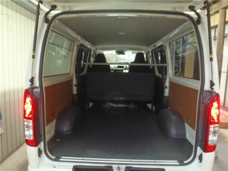 HIACE VAN-25