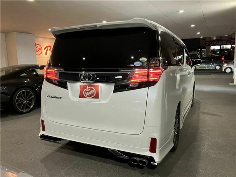 VELLFIRE-2