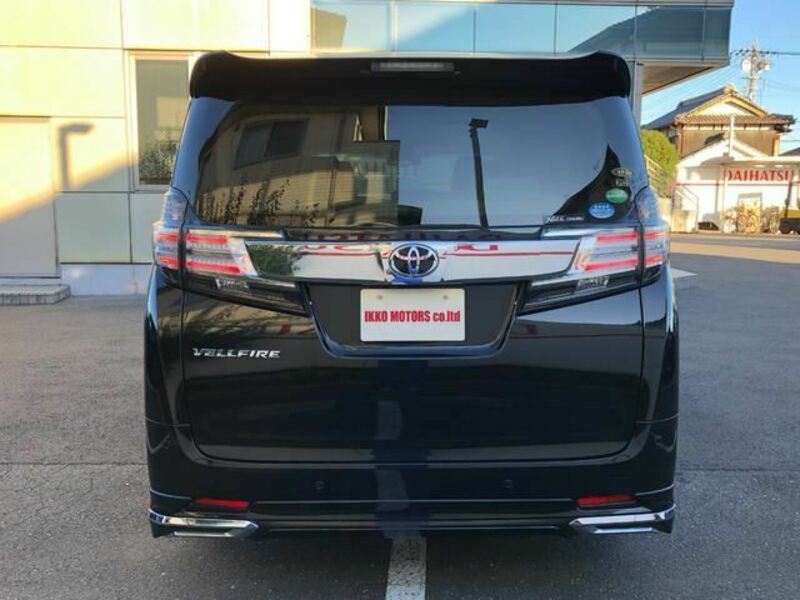 VELLFIRE-2