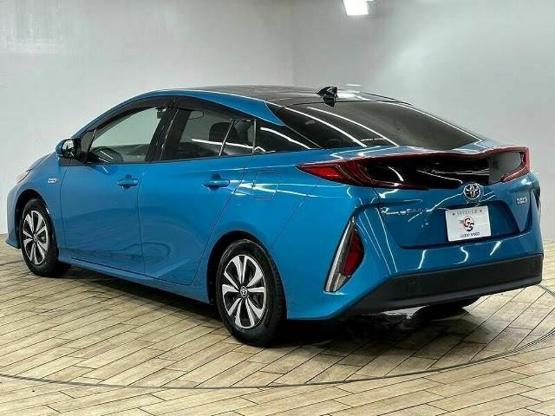 PRIUS PHV-16