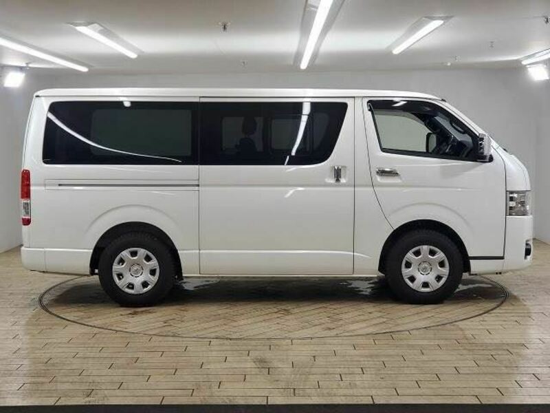 HIACE-12