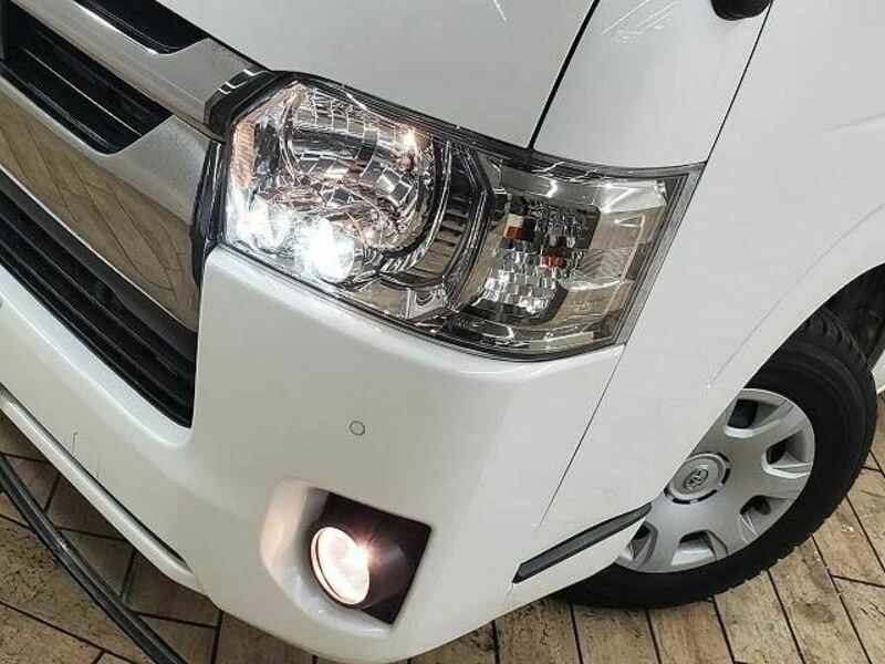 HIACE-19