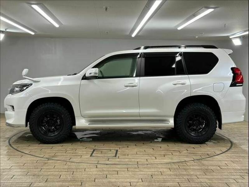 LAND CRUISER PRADO-12