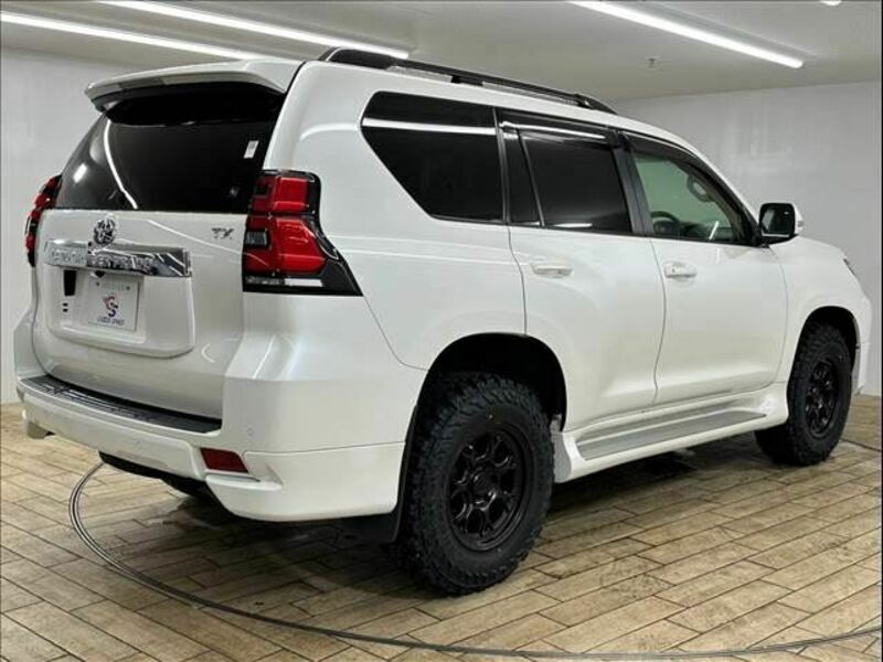 LAND CRUISER PRADO-16