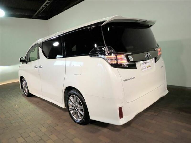 VELLFIRE-34