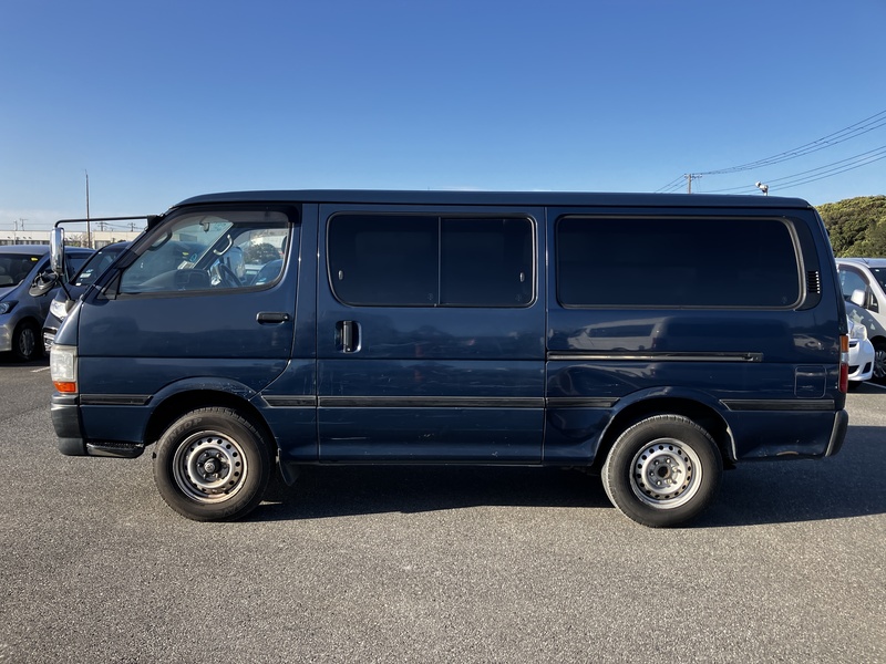 HIACE VAN-1