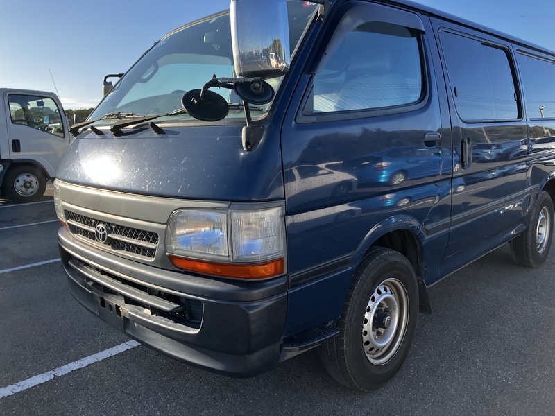 HIACE VAN-28