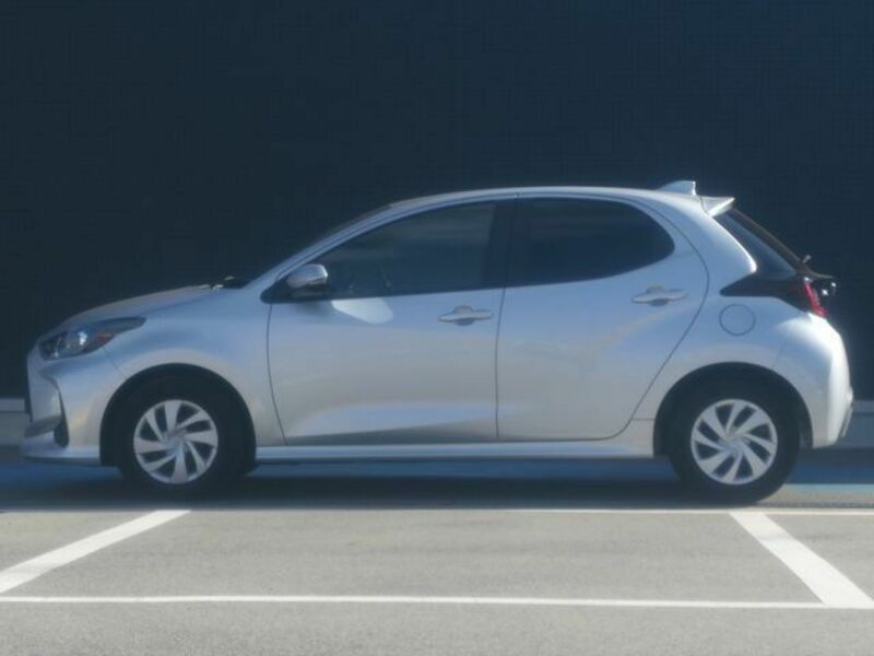 YARIS-17