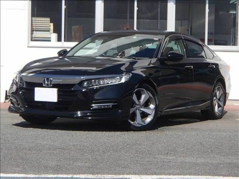 HONDA　ACCORD HYBRID