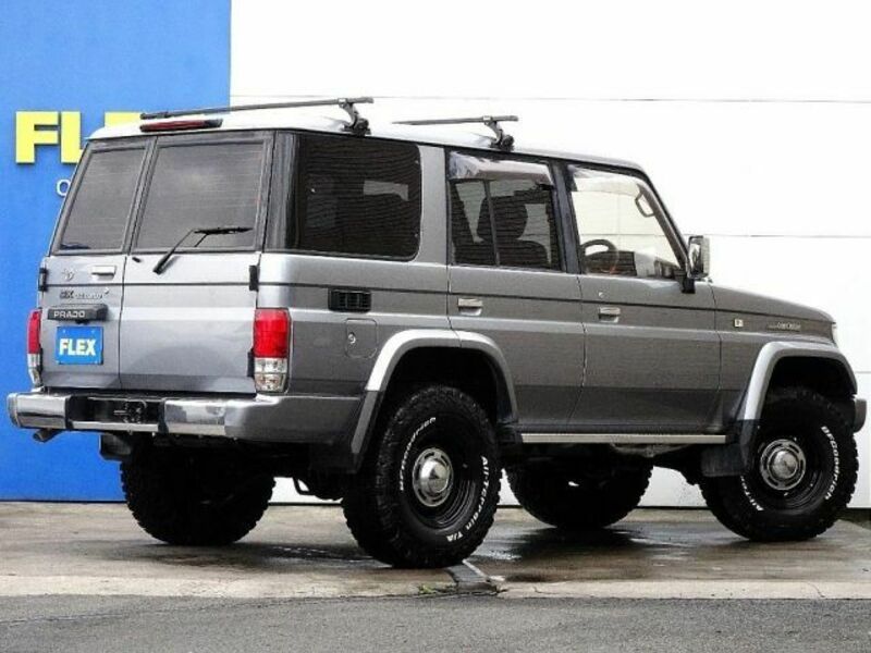 LAND CRUISER PRADO-1