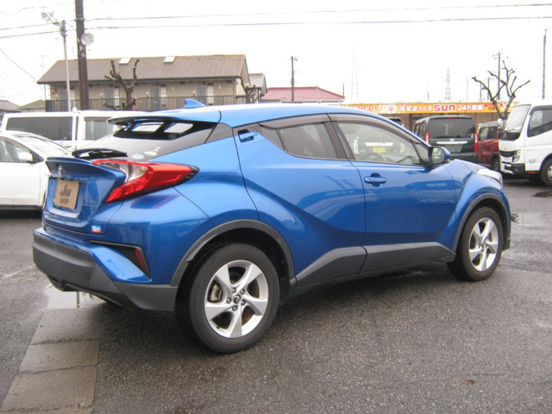 C-HR-6