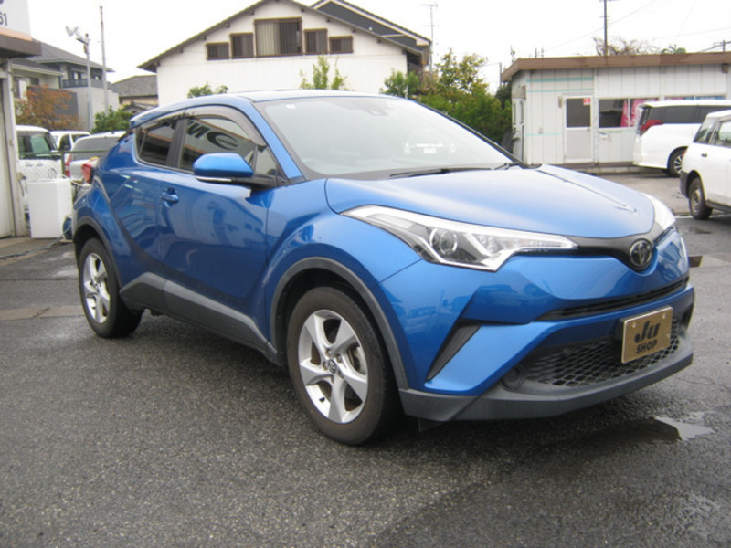 C-HR-8