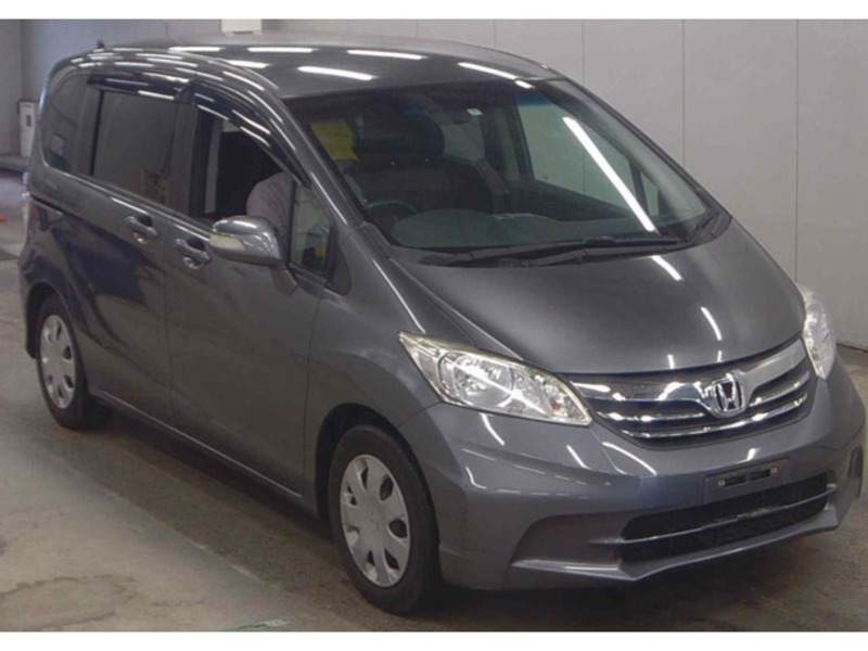 HONDA　FREED