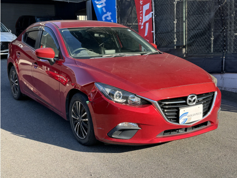 MAZDA　AXELA