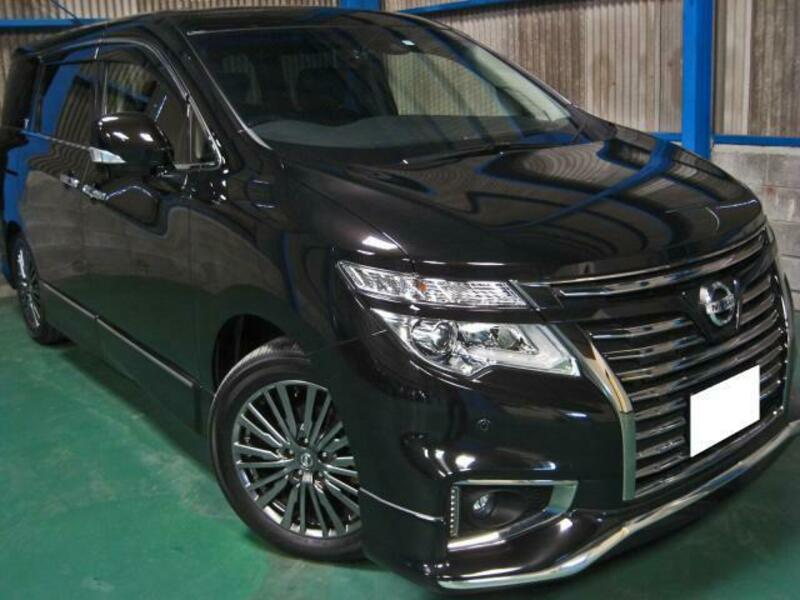 NISSAN ELGRAND