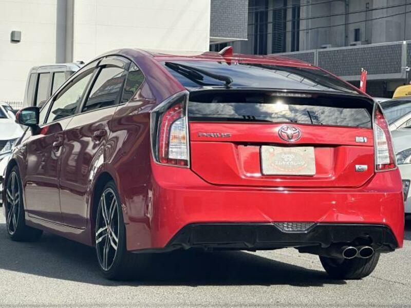 PRIUS-3