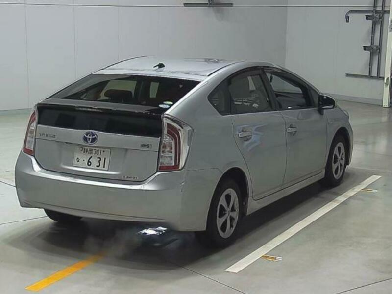 PRIUS-1