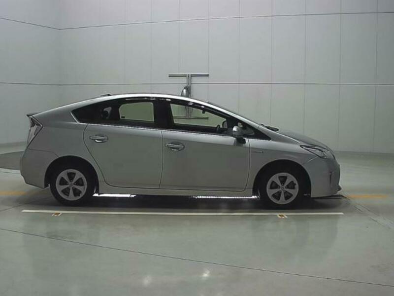 PRIUS-3