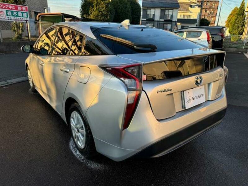 PRIUS-14