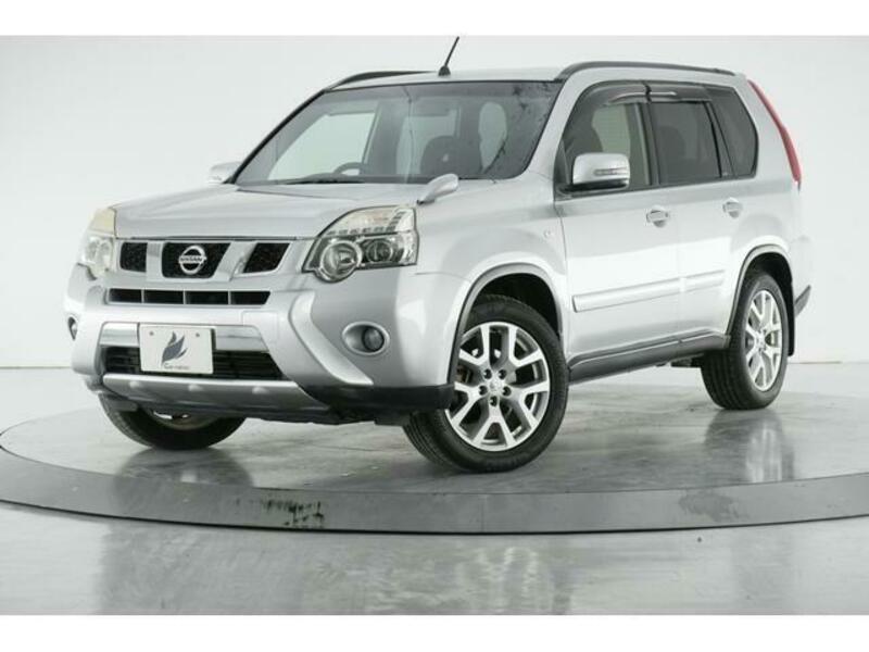 X-TRAIL-1