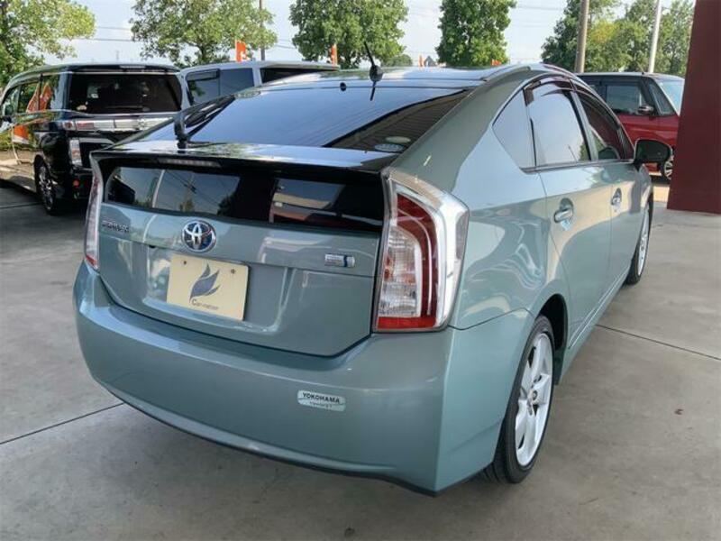 PRIUS-7